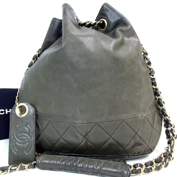 CHANEL Handbags - Authentic CHANEL 322524 Matrasse Chain Shoulder Ba